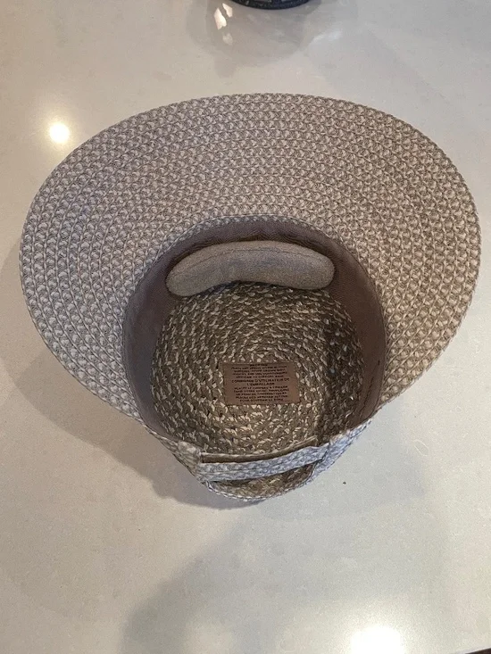 Eric Javits Squishee Adjustable Back "Army Girl" Hat / Cap in Gray White - Picture 6 of 14